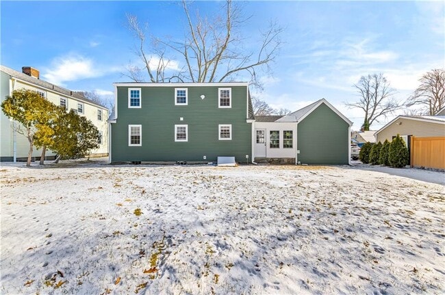 Building Photo - 111 Canna St