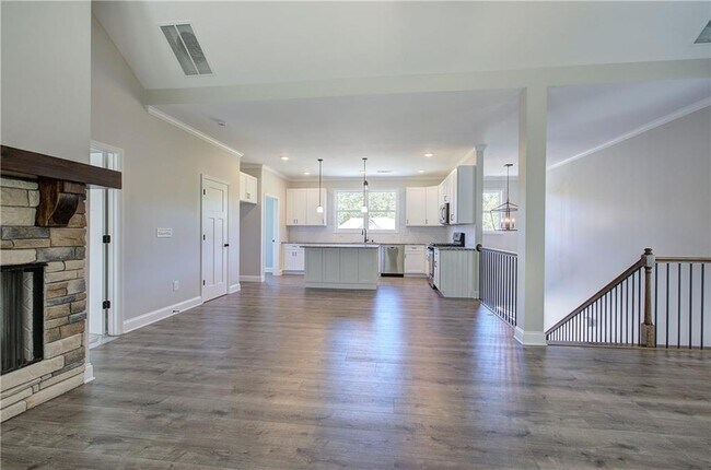 Building Photo - 309 Arbor Cir