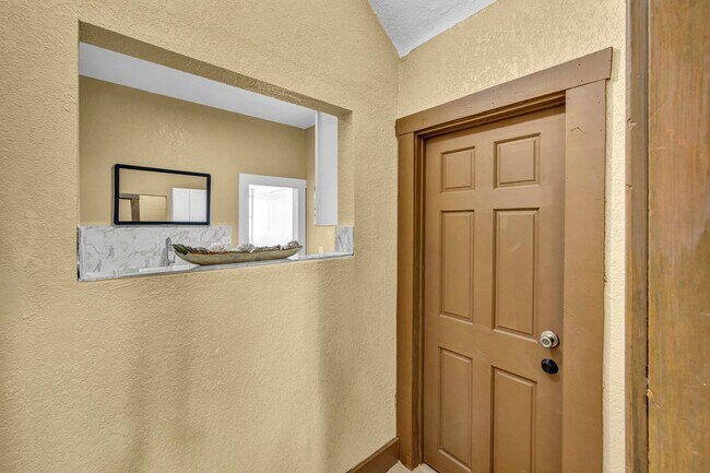 Building Photo - FULLY FURNISHED & BEAUTIFULLY REMODELED CLASSIC HOME NEAR UNR WITH UNBEATABLE I-80 ACCESS
