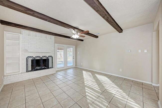 Building Photo - 1502 Sagebrush Dr