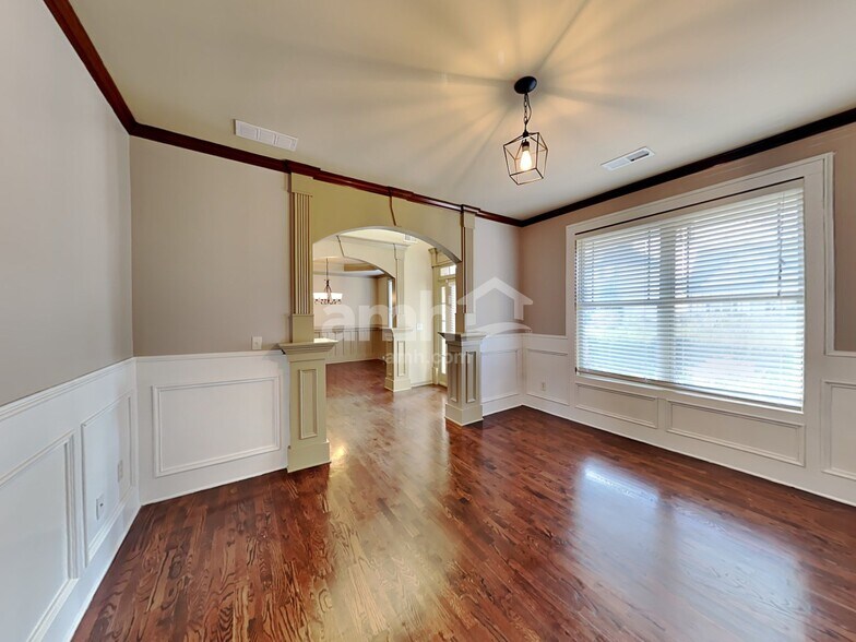 Building Photo - 2315 Well Springs Dr