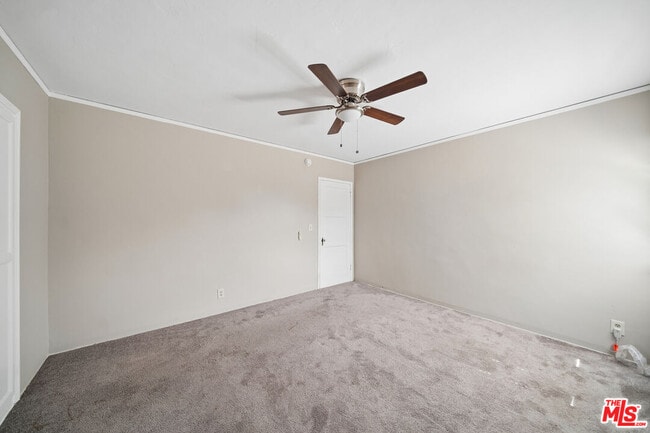 Building Photo - 1402 N Mansfield Ave