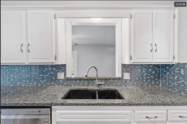 Building Photo - 4646 SE Caber Cir