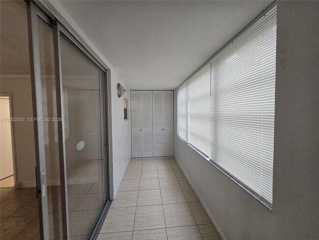 Building Photo - 1515 NE 125th Terrace