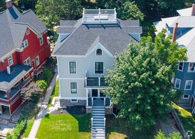 Building Photo - 57 Grampian Way