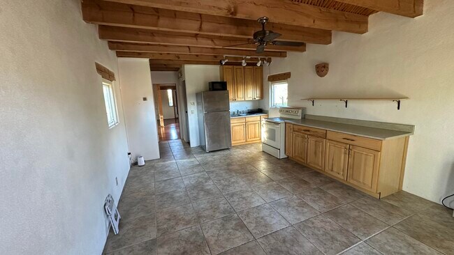 Building Photo - 4210 Ravine Rd