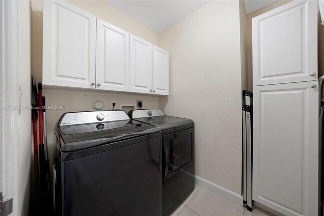 Building Photo - 7567 SW 189th St