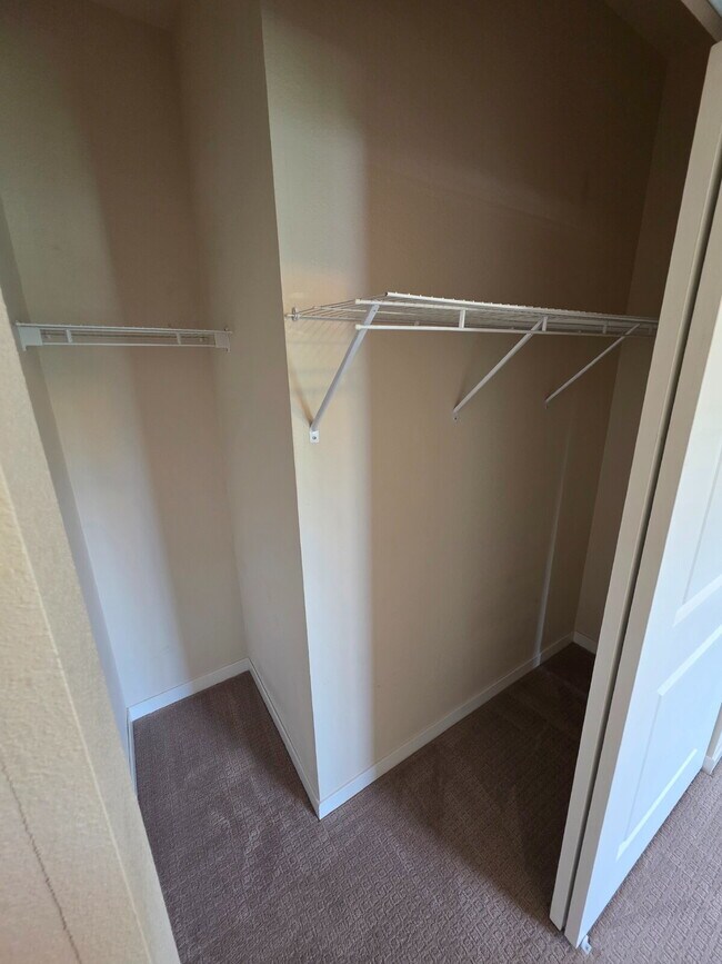 Building Photo - 2 Bedroom | 1 Bathroom 3rd Floor Apartment...