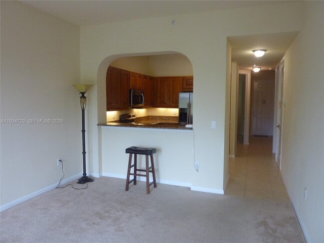 Building Photo - 3500 Oaks Clubhouse Dr
