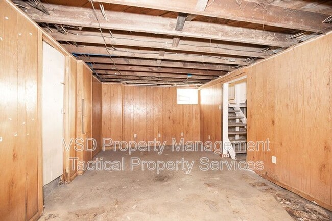 Building Photo - 2078-2018 18th St SW