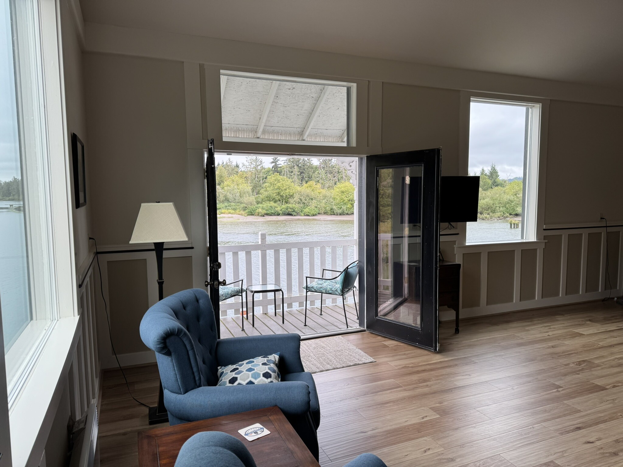 Balcony - 957 Steamboat Slough Rd