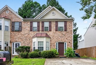 Building Photo - 5495 Hampton Ct