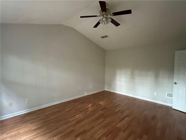 Building Photo - 7235 Treyburn Dr