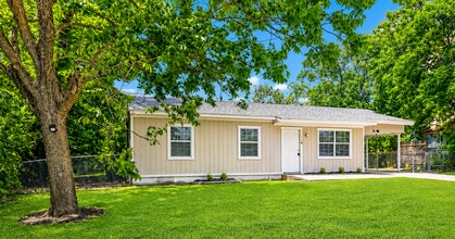 Building Photo - AVAILABLE SOON; APPLY TODAY ON OUR WEBSITE!!