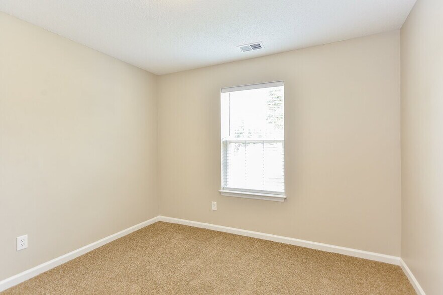 Building Photo - 712 Alisa Cove