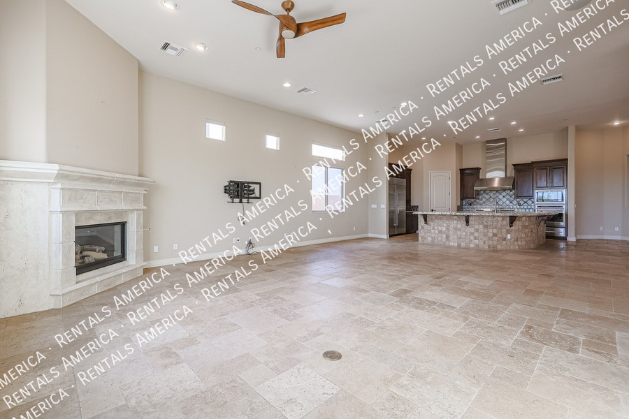 Building Photo - 12439 E Lupine Ave