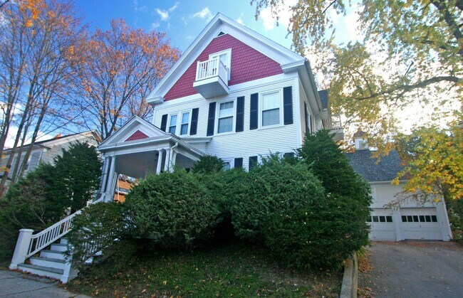 Building Photo - 47 Mt Vernon St