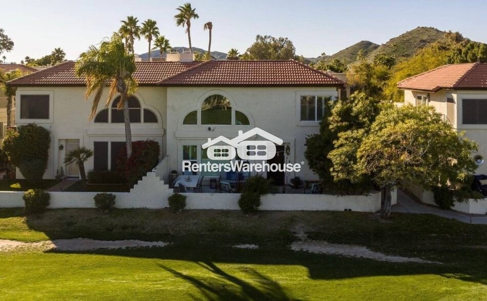 Building Photo - 8805 S 51st St