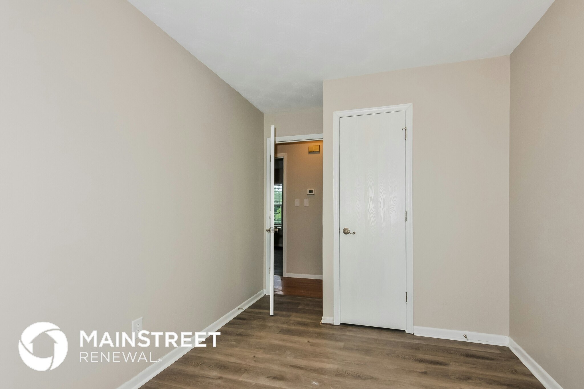 Building Photo - 738 Pine Haven Dr