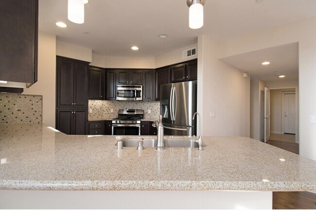 Building Photo - 6680 Canopy Ridge Ln