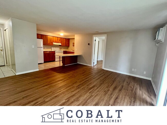 Primary Photo - Spacious 1 Bed Apartment Right Across from...