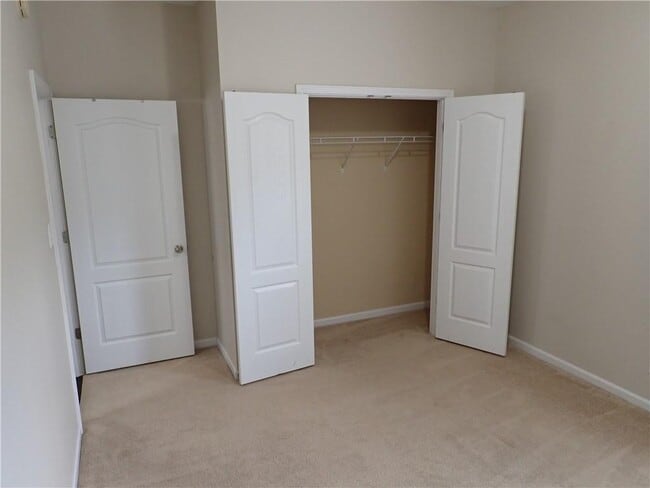 Building Photo - 3861 Branford Ct