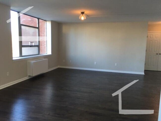 Building Photo - 20 Hammond Pond Pkwy