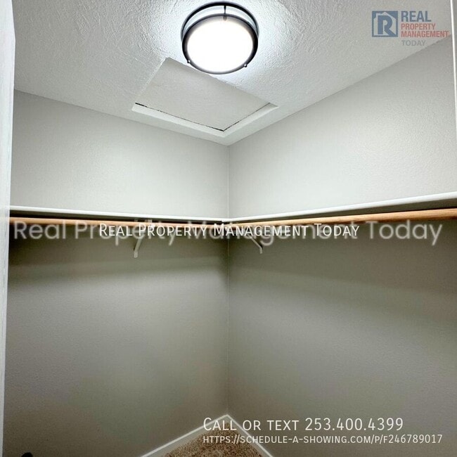 Building Photo - 533 S 323rd Pl