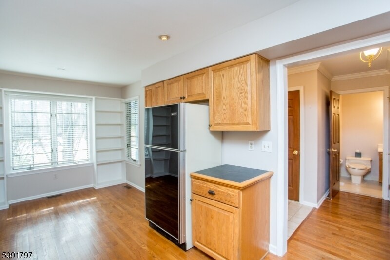 Building Photo - 9 Sturbridge Ct