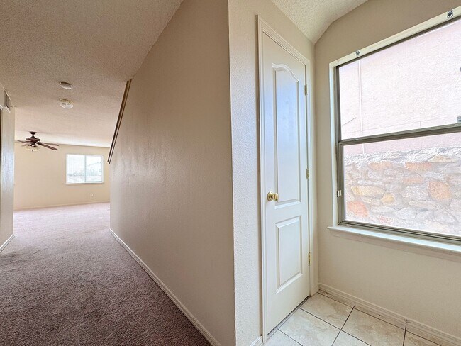 Building Photo - East El Paso 4bed/2.5Bath Refrig A/C w/Loft!