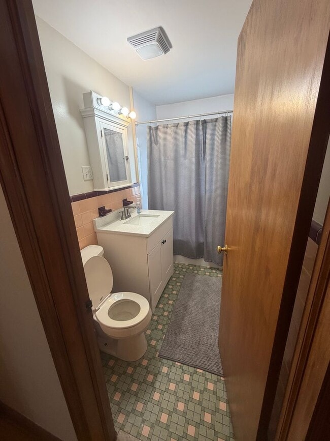 Building Photo - 1725 Randolph Ave