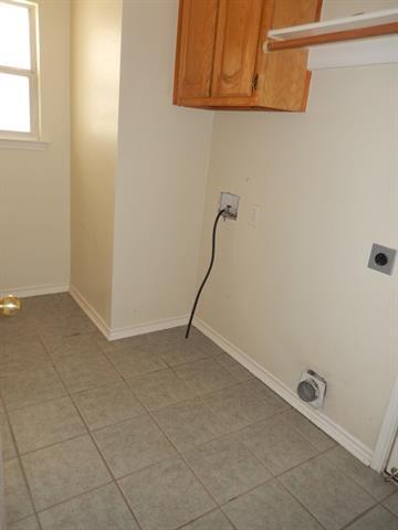 Building Photo - 2717 Creek Valley Dr