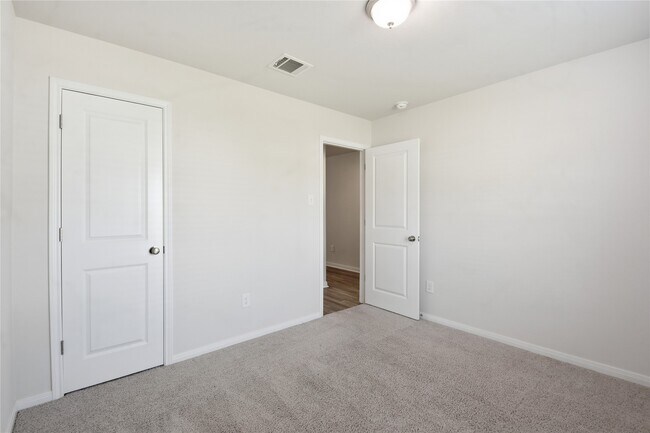 Building Photo - 15626 Del Norte Dr