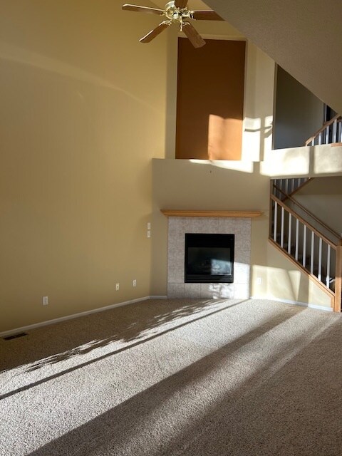 Building Photo - 3670 Point Dr