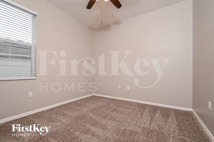 Building Photo - 4527 Gentrice Dr
