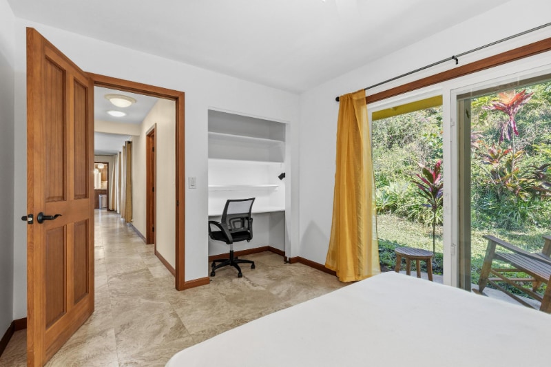 Building Photo - 82-5909-5909 Coffee Royal Pl