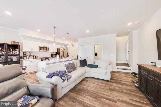 Building Photo - 15547 Smoke Box Way