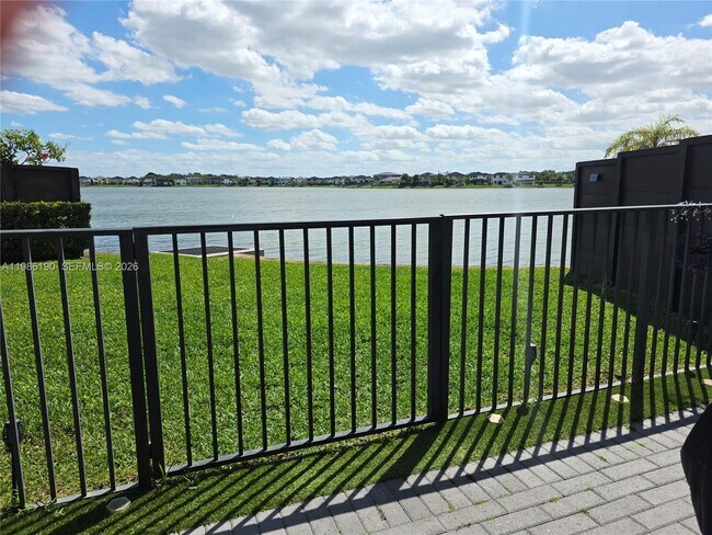 Building Photo - 15785 NW 91st Ct