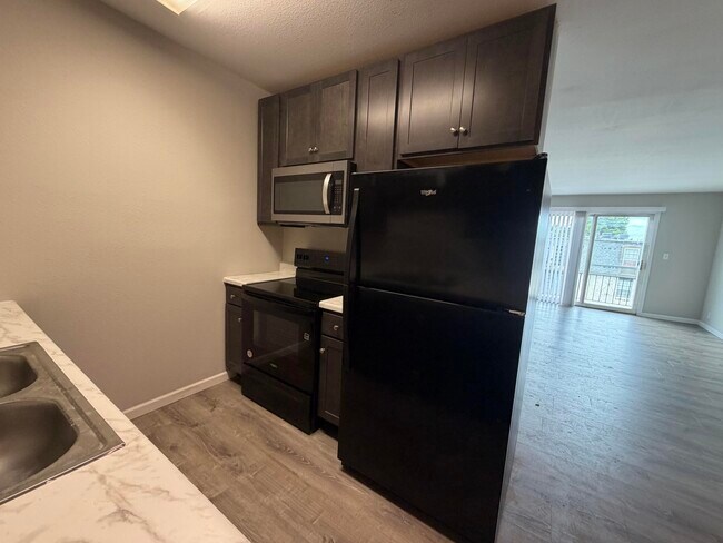Building Photo - 3408 Balboa Ln