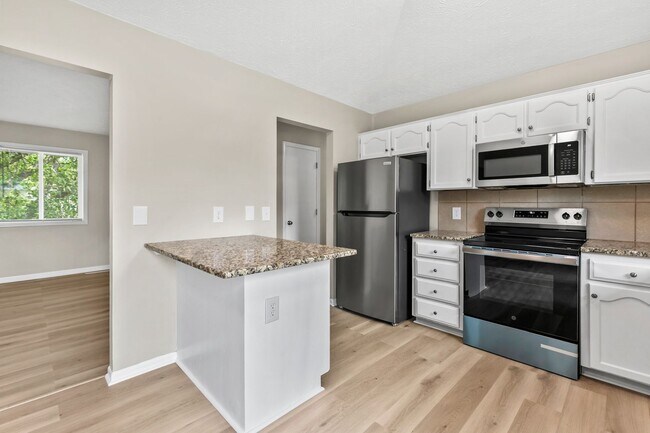 Building Photo - 5106 N 128th St