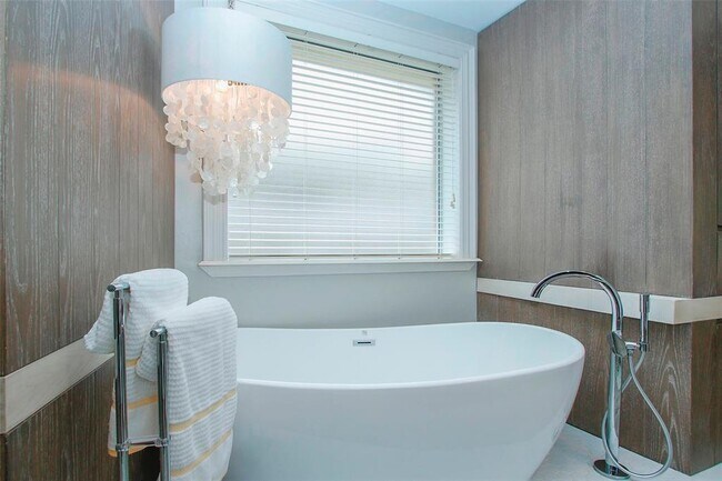 Building Photo - 27 Cape Jasmine Pl