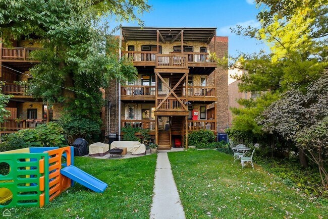 Building Photo - 5321 S Woodlawn Ave