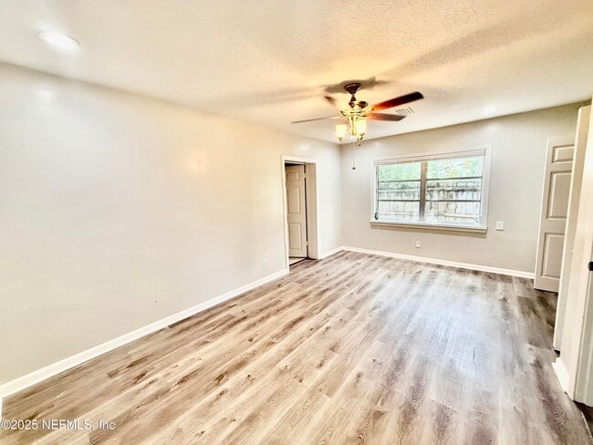 Building Photo - 1311 Pullen Rd