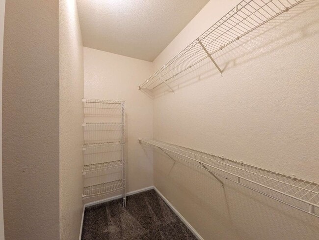 Building Photo - 911 S Zeno Way