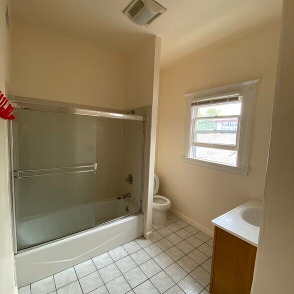 Building Photo - 770 Buena Vista Ave