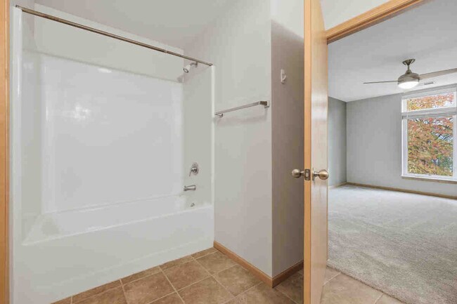 Building Photo - 8206 Starr Grass Dr