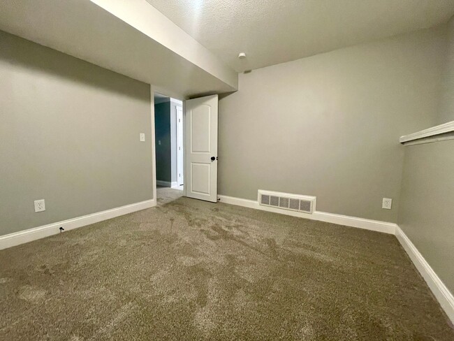 Building Photo - 4509 Parkway Dr