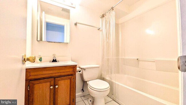 Building Photo - 8835 Tuckerman Ln