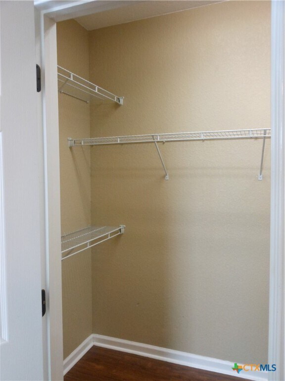 Building Photo - 2242 Lakeline Dr