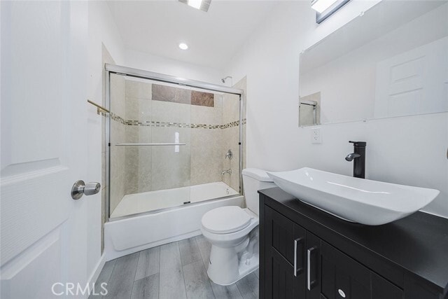 Building Photo - 10503 Cantara St